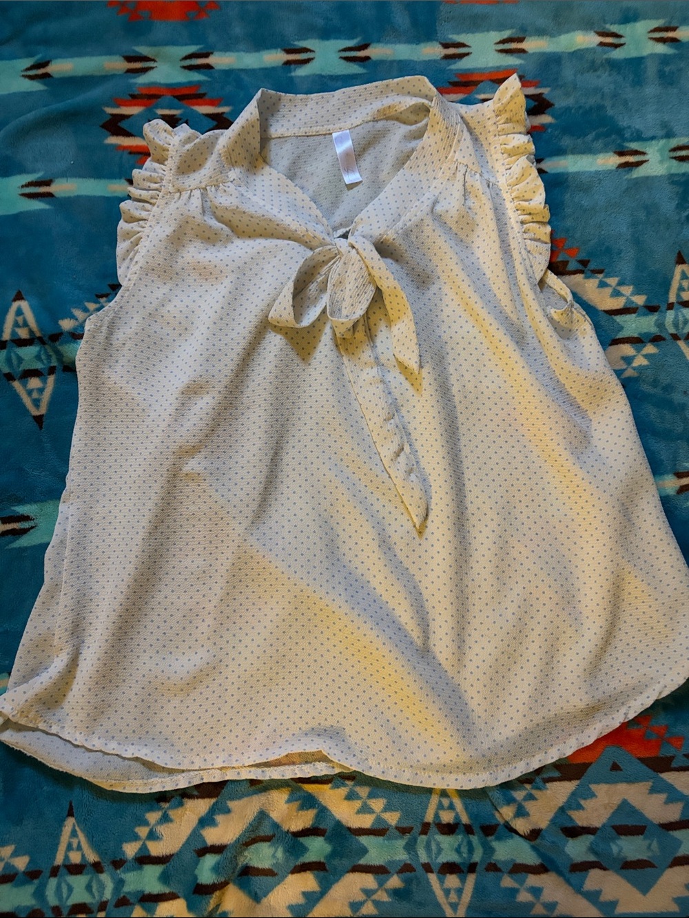 Women’s Cream Polka Dot Tie-Neck Sleeveless Blouse